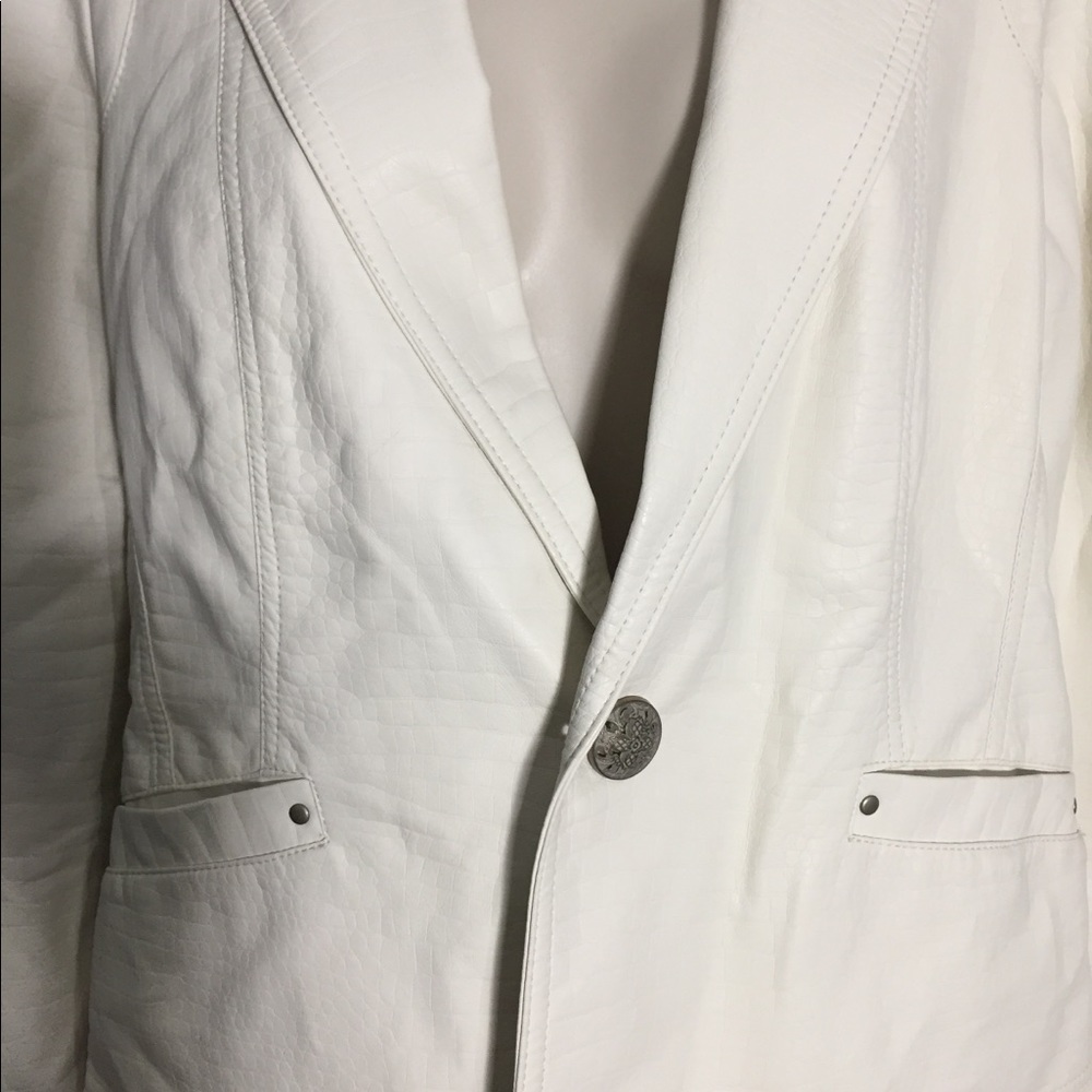 Baccini Jacket - image 4